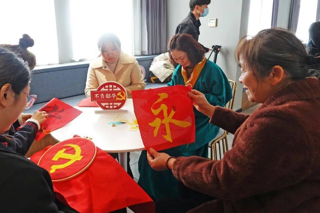 安徽黄山：多彩徽州米粿迎新春